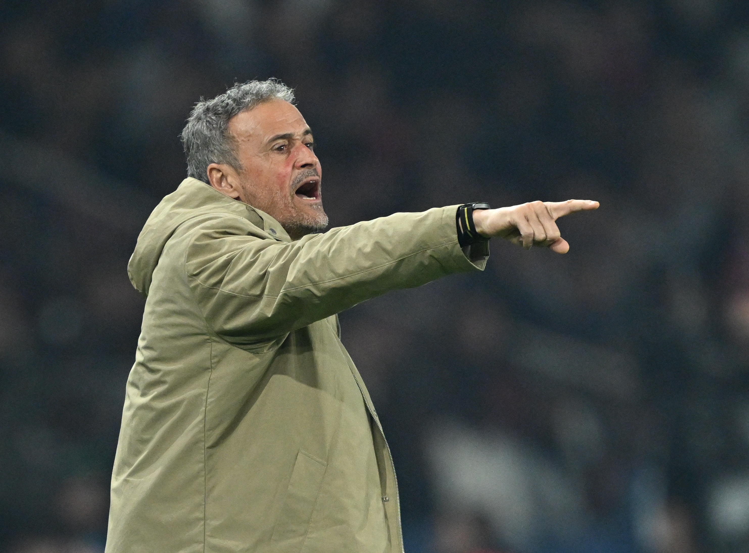 2026国际足联-评论员：巴黎充分利用了板凳深度，关键时刻有人能够挺身而出