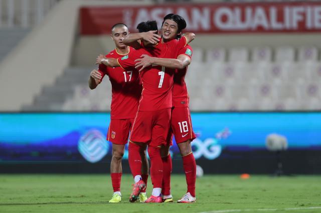 世界杯视频直播-【12强赛】武磊梅开二度+绝杀 国足3比2越南